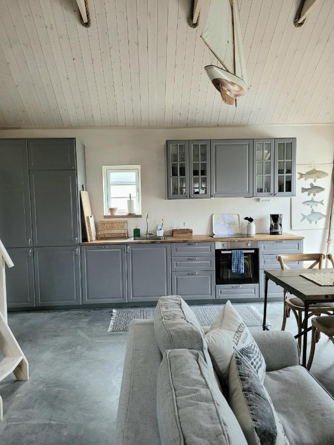 Litet Hus I Mysig By Naera Havet Villa Ystad Ngoại thất bức ảnh