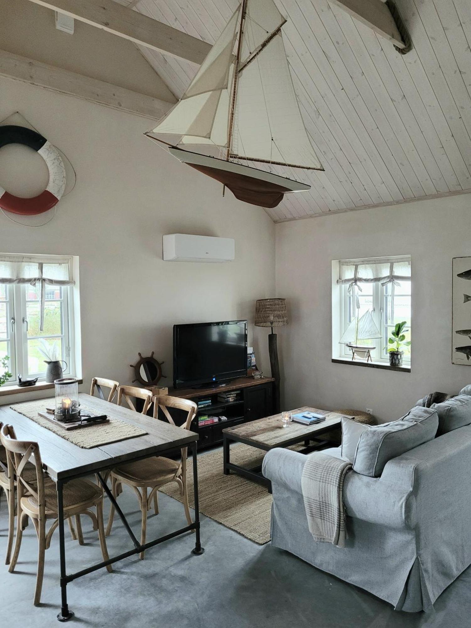 Litet Hus I Mysig By Naera Havet Villa Ystad Ngoại thất bức ảnh
